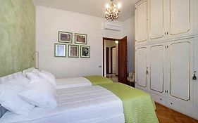 Frati Bigi With Two Bedrooms And Parking